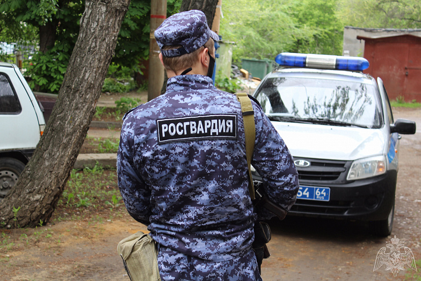 В Саратове росгвардейцы поймали взломщиков гаража