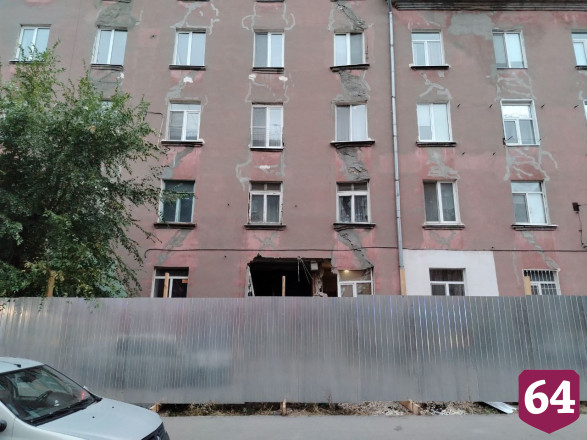 Губернатор поручил ускорить переселение жильцов дома с рухнувшей стеной 