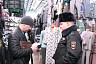 Саратовские полицейские ловили нелегалов в кафе и на рынке