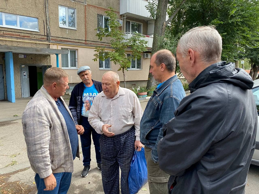 Жители Саратова годами не могут избавиться от неугодной УК