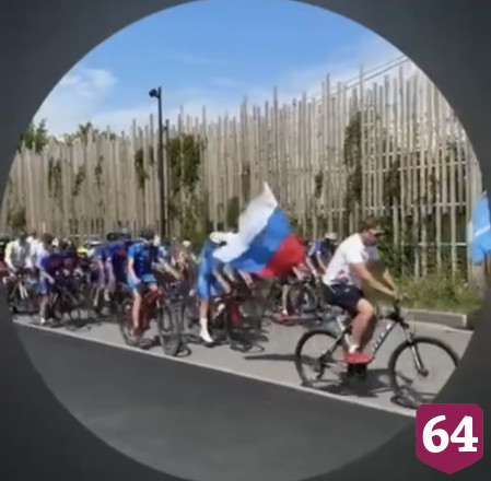 Саратовцы устроили велопробег по 8-километровой набережной