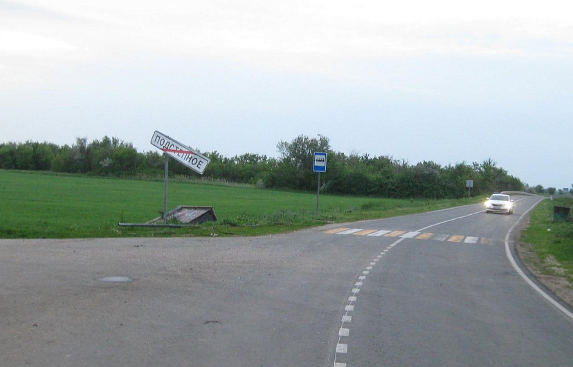 В слетевшем в кювет внедорожнике разбилась молодая женщина