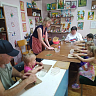 Родные саратовских участников СВО слепили котов из глины