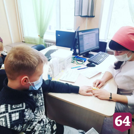 В Саратове началась вакцинация детей от коронавируса