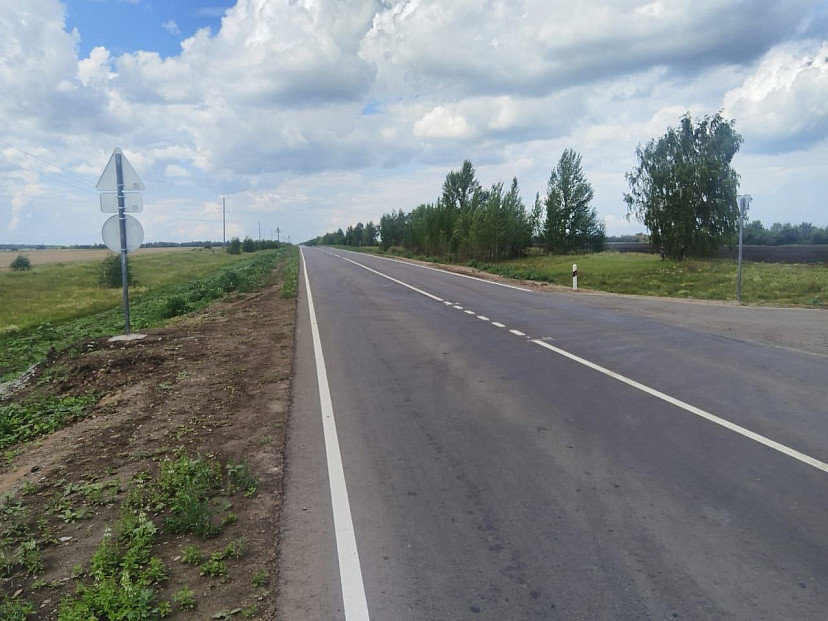 В Саратовской области ремонтируют автоподъезды к городам и селам 