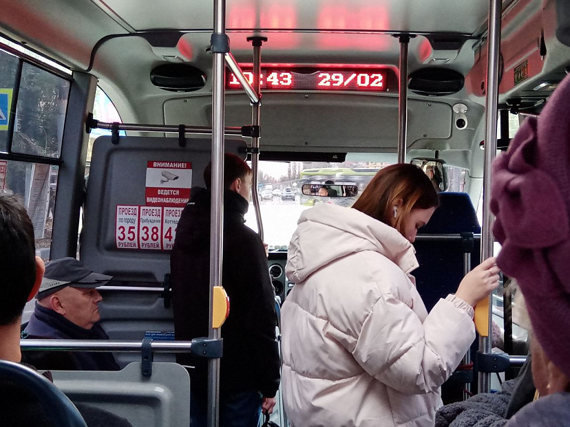 Более 70% саратовцев недовольны работой общественного транспорта
