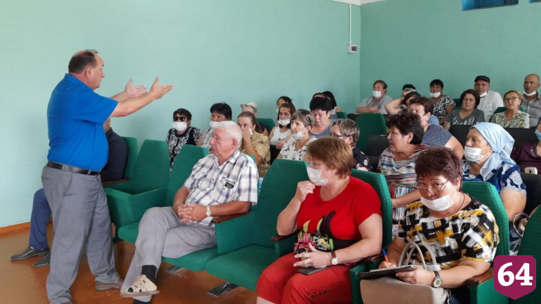 В саратовском поселке появится новый ФАП и решат проблему с водой