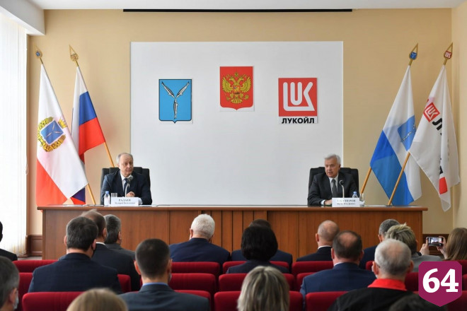 Президент «Лукойла» пообещал сохранить рабочие места на саратовском заводе