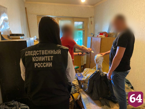 Житель Саратова убил соседа по коммуналке ножом в голову 