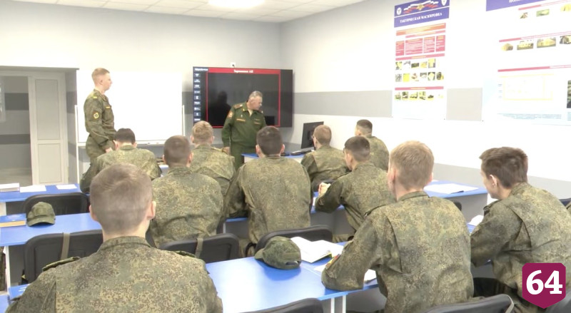 При поддержке Володина в военных городках Саратовской области появились школы и спорткомплексы