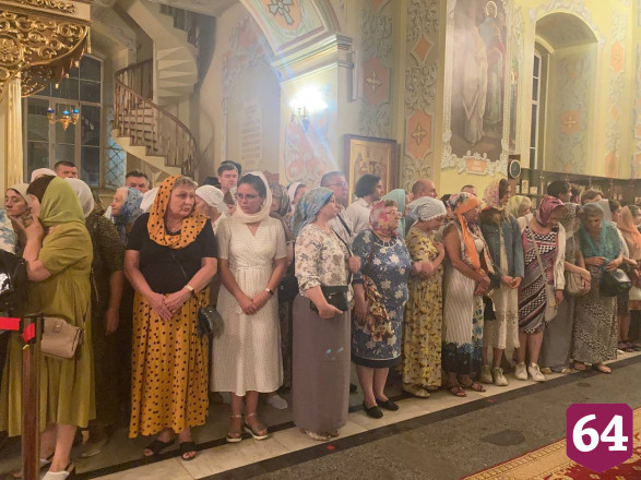 В Саратов доставили ковчег с мощами Сергия Радонежского 