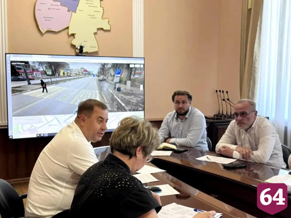 В Энгельсском районе установят ростовые куклы школьников и 1000 дорожных знаков