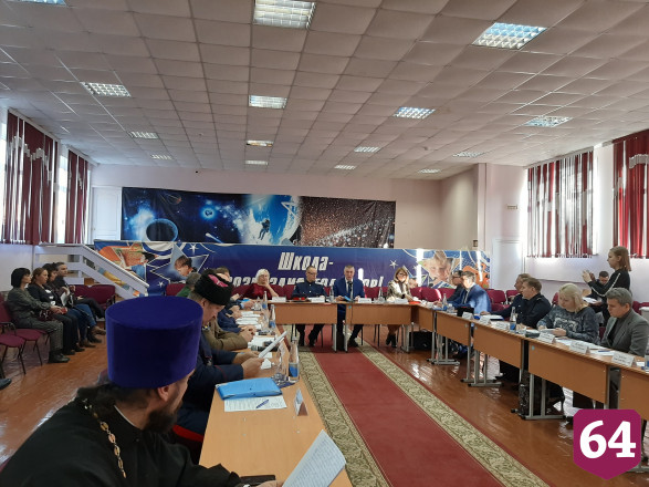 В саратовской школе предложили создать казачий хор