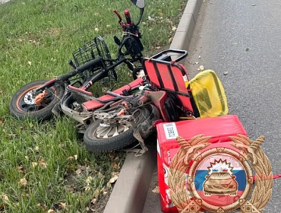 В Саратове курьер пострадал в ДТП с «Грантой»