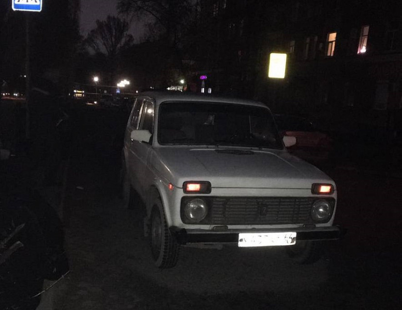 В Саратове пенсионер на «Ниве» сбил девушку