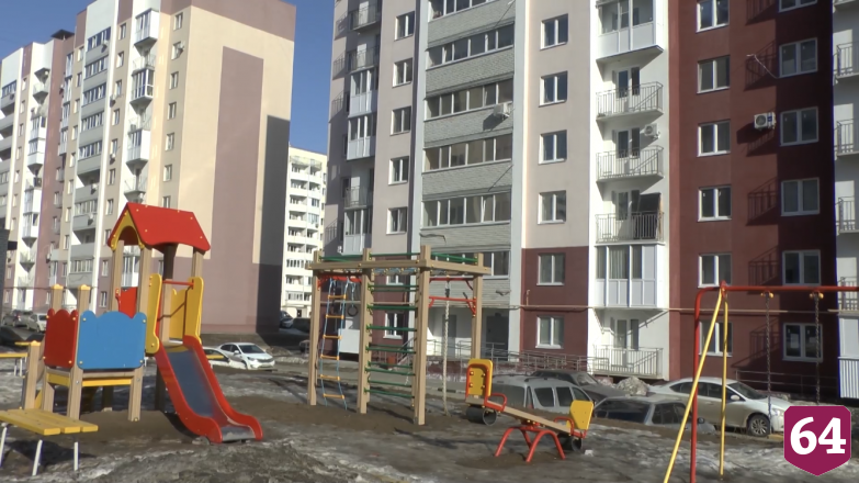 В Саратове жильцы многоэтажки помогли поймать похитителя радиаторов
