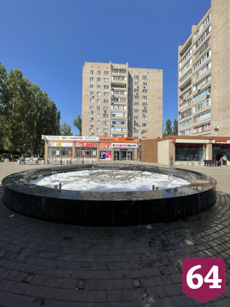 Саратовцы осудили «пенную вечеринку» в фонтане  