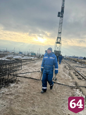 Губернатор провел планерки на стройках Саратова