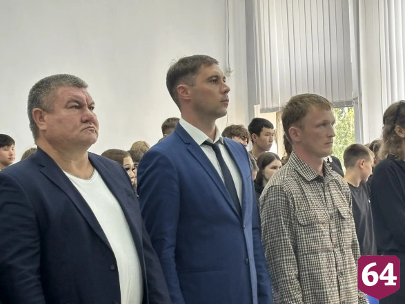 Родителям кавалера ордена Мужества вручили награду погибшего сына 