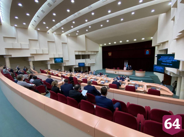 В Саратове после выговора министру 29 дорог передали на региональный уровень 