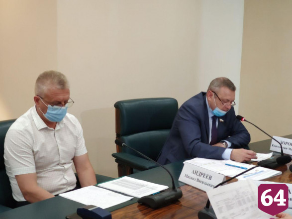 Жители Саратовской области стали реже платить за вывоз мусора 