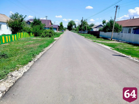 В Саратовской области четыре района завершили ремонт сельских дорог