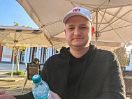 Глеб Пускепалис на первый гонорар в Саратове купил кружку