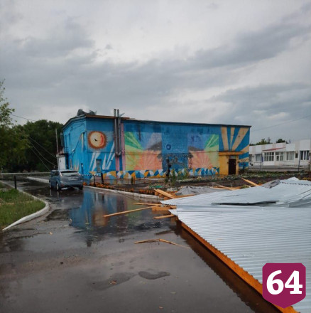 Жители Саратова приняли грозу за конец света