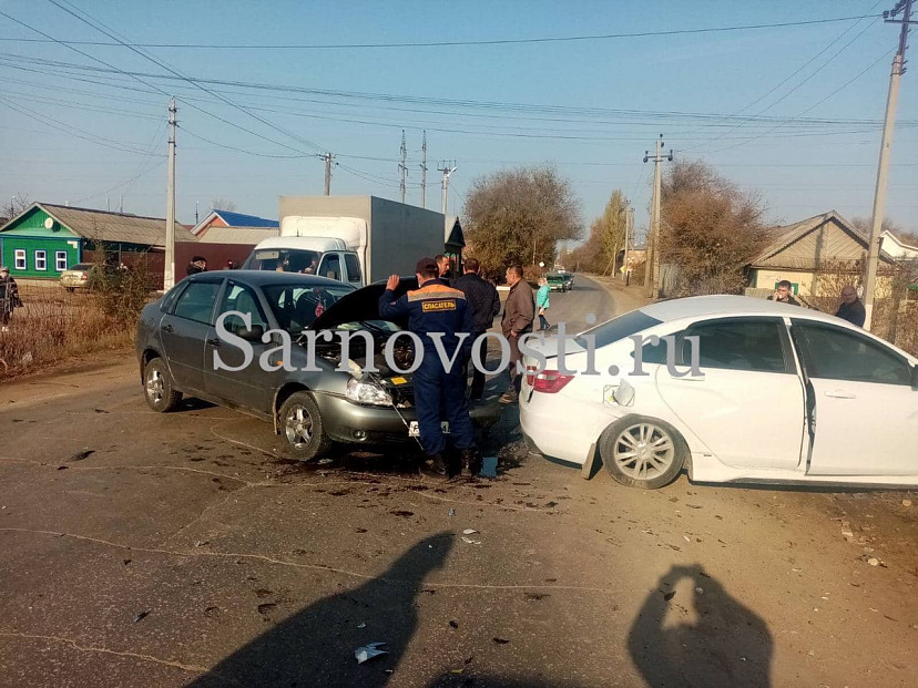 В аварии под Саратовом разбились пенсионеры
