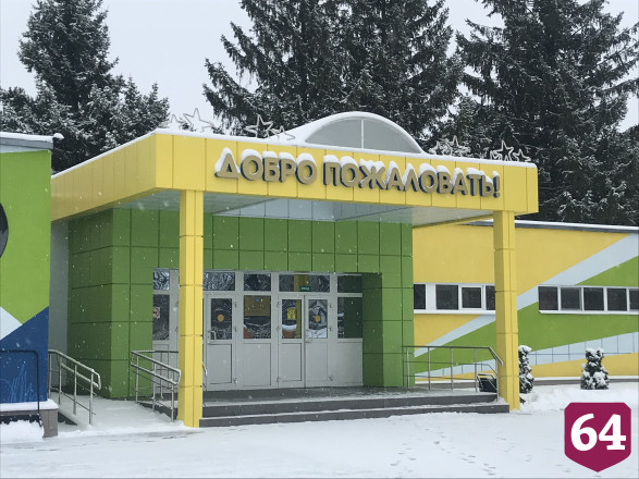 Новый корпус лицея под Саратовом строят при любой погоде