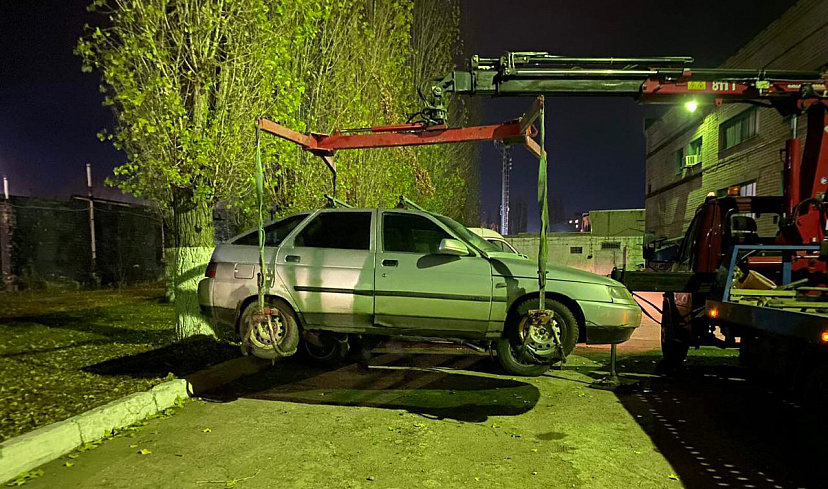 Коммунальщики изъяли у должника за воду автомобиль