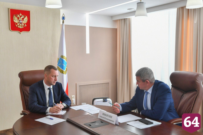 Бусаргин рекомендовал поторопить подрядчиков с благоустройством 