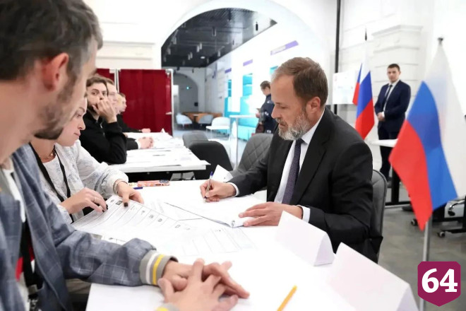 Игорь Комаров проголосовал на выборах депутатов Государственной думы