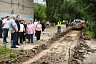 В Энгельсе между школой и детсадом обустраивают тротуар