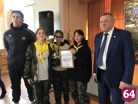 Две отличницы и «крутой чел» победили в состязаниях юных лесничих 