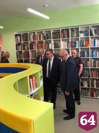 Под Саратовом открыли библиотеку с индивидуальной кабинкой