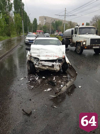 В Саратове водитель легковушки пострадал в ДТП с автобусом № 6