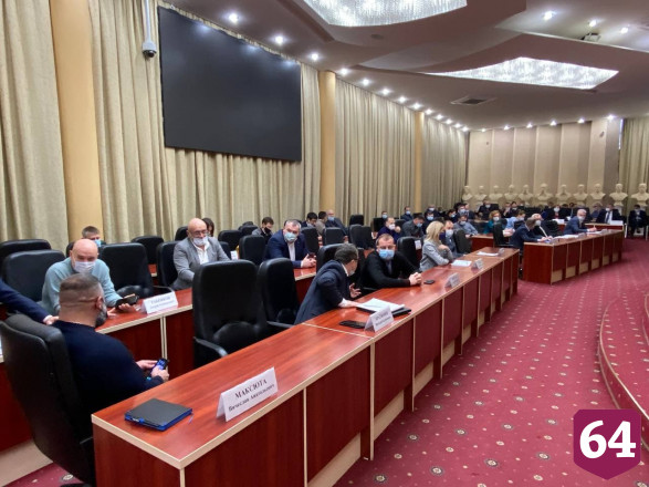 Губернатор более 3 часов обсуждал с бизнесом меры поддержки 