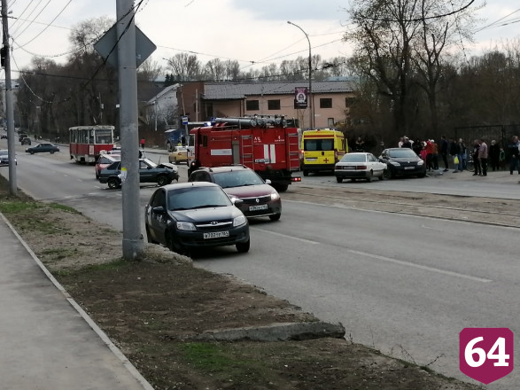 Девушка и 10-месячный ребенок травмировались в массовом ДТП 