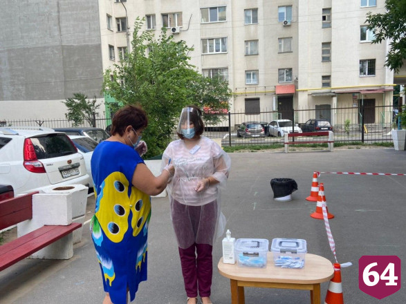 Жители во время голосования поддерживают присвоение Саратову почетного звания 