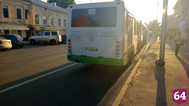 В центре Саратова автобус покалечил пешехода