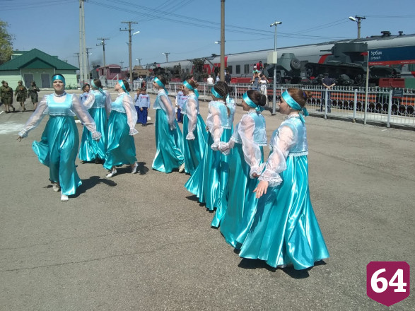 Воинский эшелон увидели тысячи жителей Саратовской области