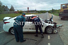 Двое мужчин на легковушке покалечились в ДТП с автокраном под Саратовом