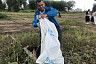 Саратовский чиновник расчистил под мостом сточный коллектор