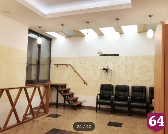 В Саратове за 25 миллионов продают дом с клетками для хищников
