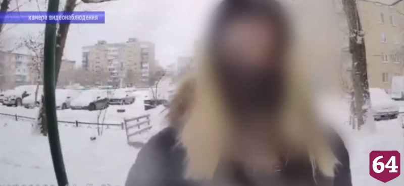 В Энгельсе девушка «работала» курьером у мошенников