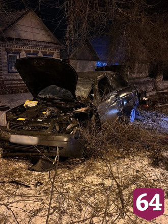 Водитель «Приоры» протаранил столб и покалечил 14-летнюю пассажирку