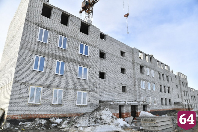 Губернатор раскритиковал темпы строительства жилья для врачей 