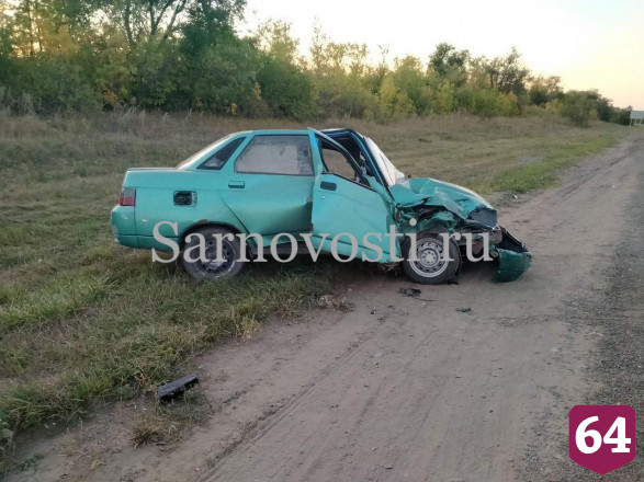 Под Саратовом водителя сбили во время оформления ДТП