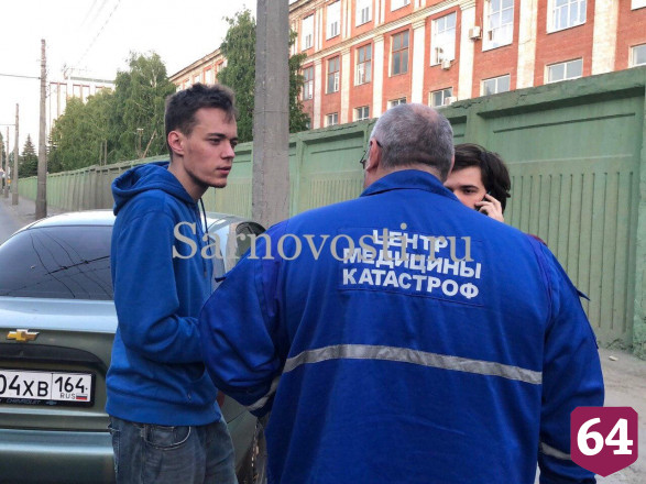 Компания юношей на иномарке разбилась в ДТП у Трофимовского моста